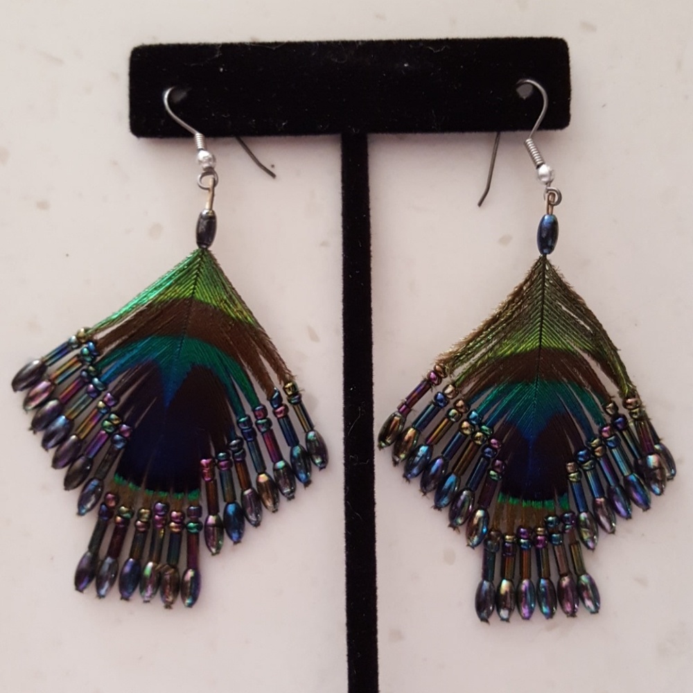 VINTAGE PEACOCK BEADED EARRINGS